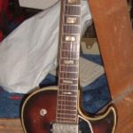 Unknown Les Paul-style electric guitar